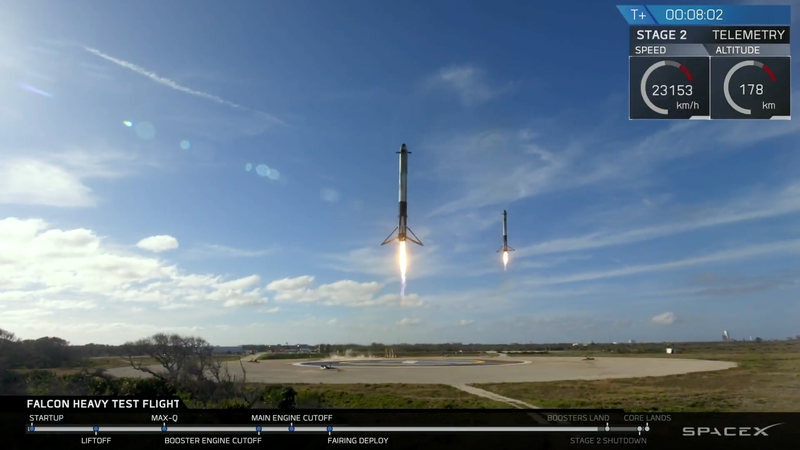 Illustration for article titled Las diez imágenes más alucinantes que nos deja el lanzamiento del Falcon Heavy